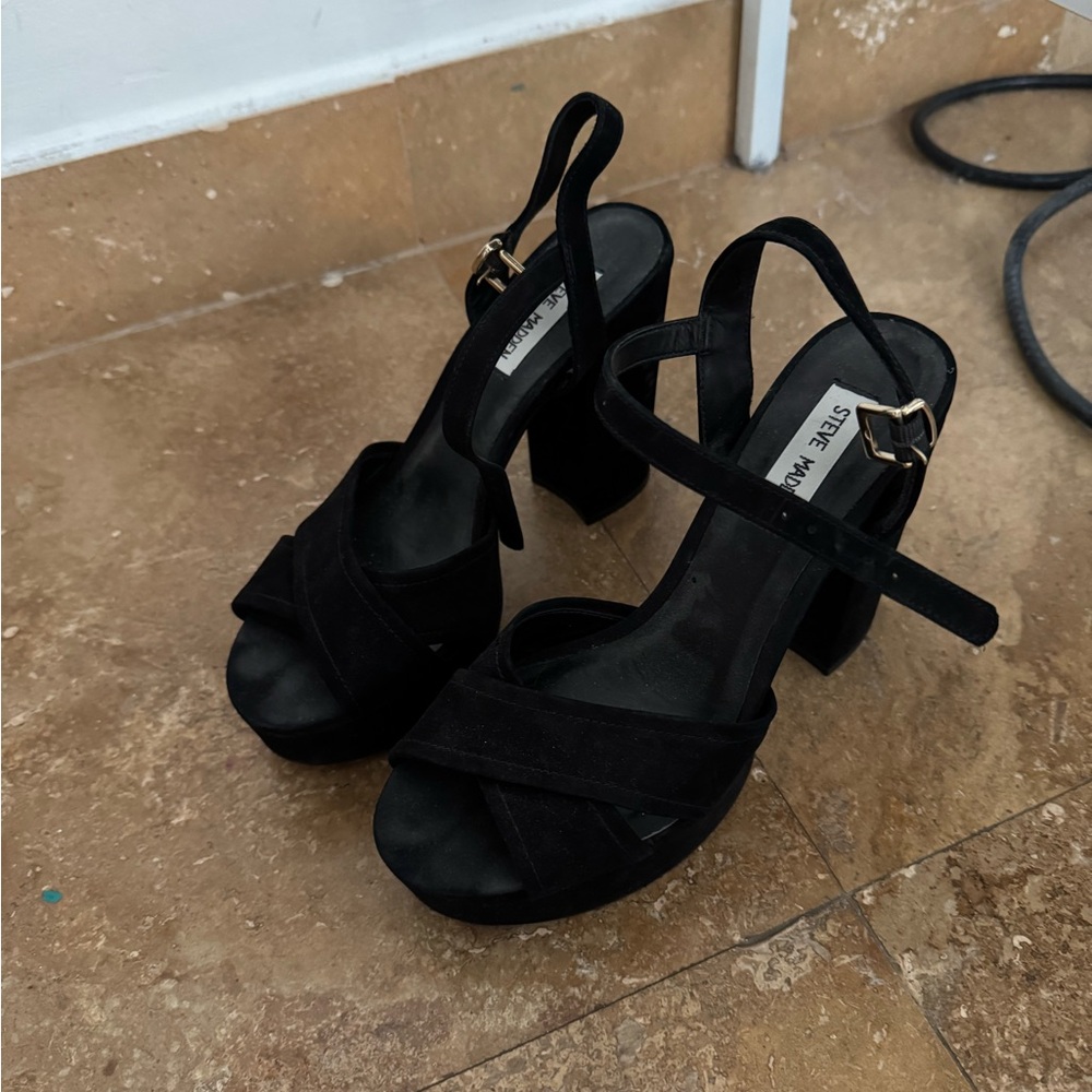 Steve Madden black heels